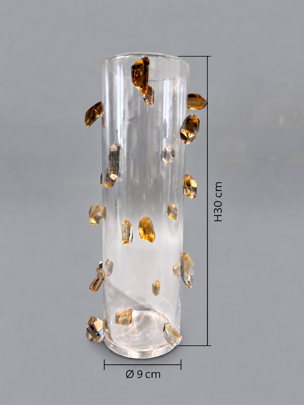 Jarrón escultórico de cristal con 20 incrustaciones de cuarzo ahumado.